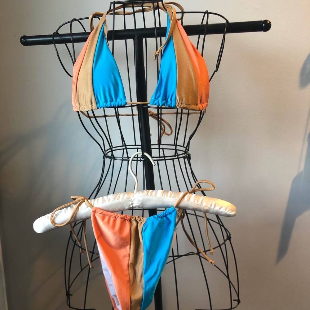 Bikini set - Picture 3 of 4